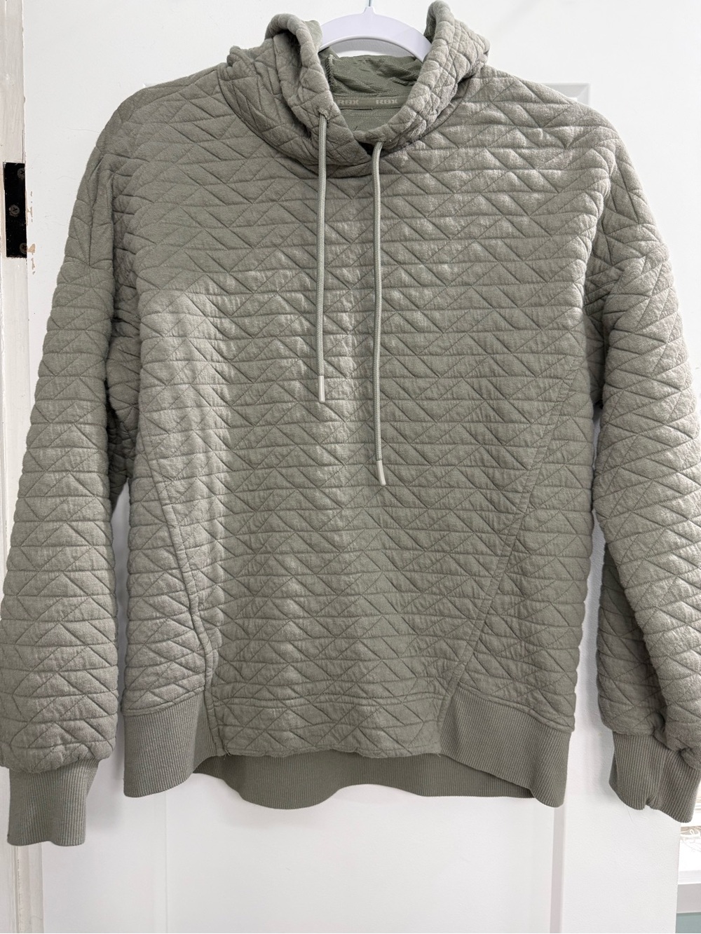 Women’s Quilted Pullover Hoodie - Light Sage